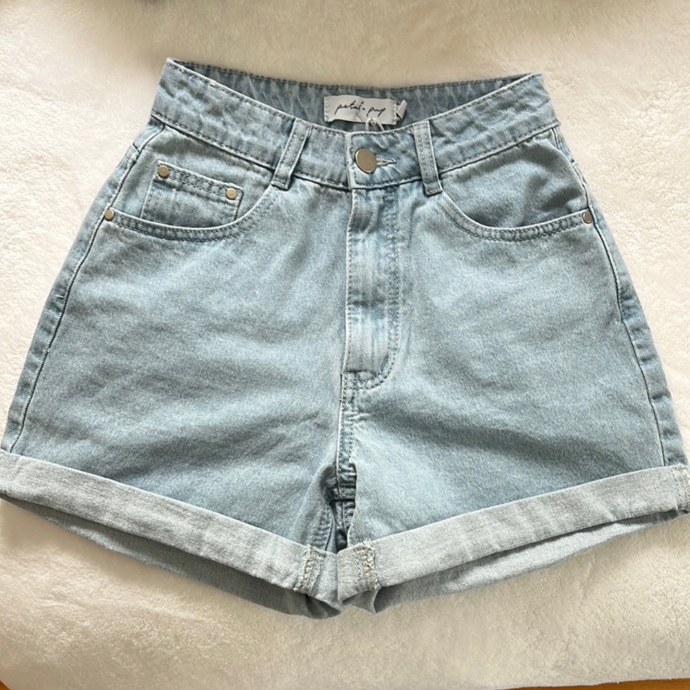 Petal & Pup Hannah Shorts, Size 2